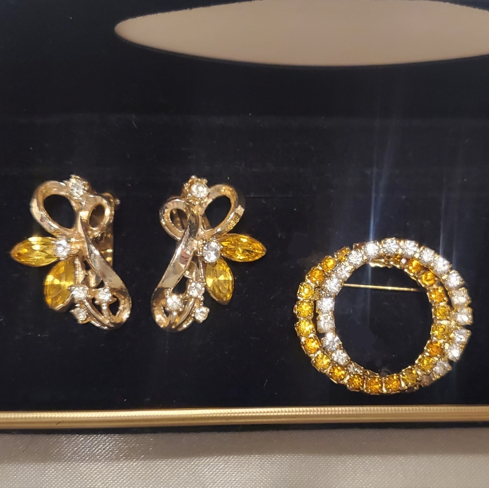 Vintage Jewelry Set ~ Vintage Earrings Rhinestones Yellow ~ Vintage Brooch
